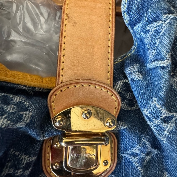 Louis Vuitton Blue Monogram Denim Bag - Picture 2 of 11
